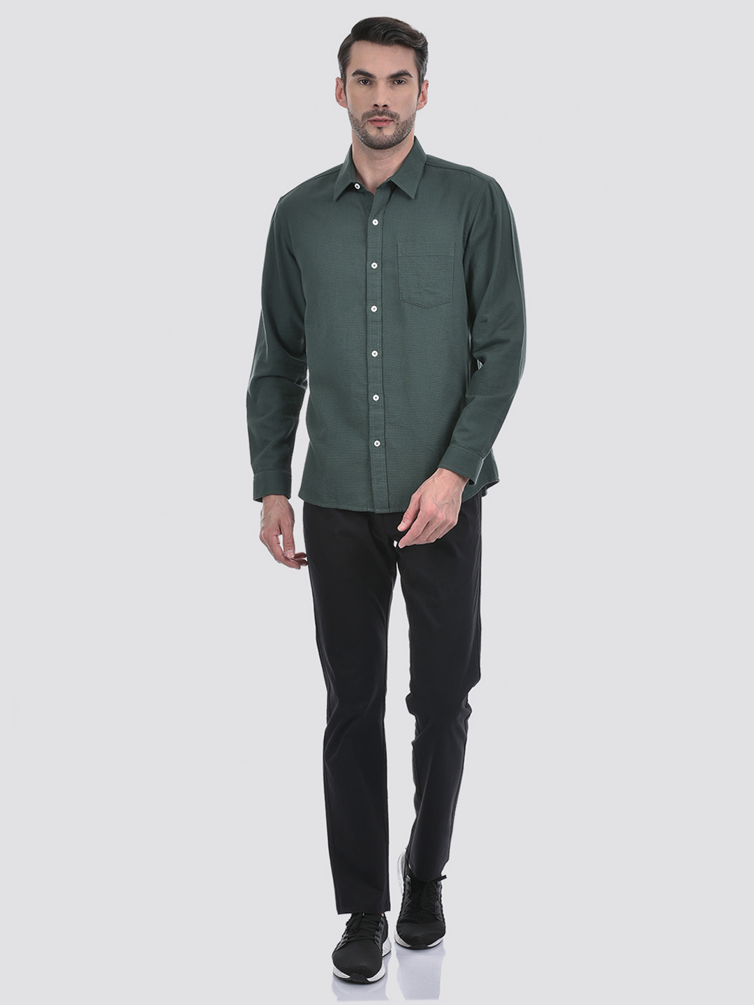 Numero Uno Men Solid Green Slim Fit Shirt